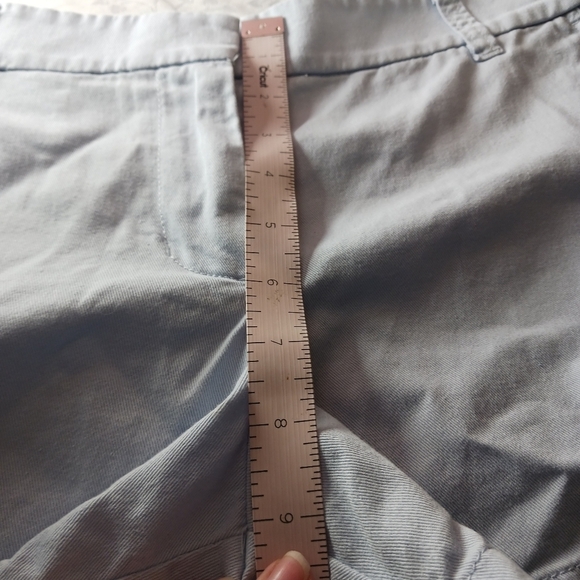 J.Crew Factory Classic Chino 3.5" In Pale Chambray Size 8 - Picture 10 of 11